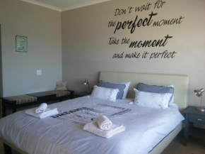 Гостиница Marina Martinique Selfcatering  Джеффриз-Бэй